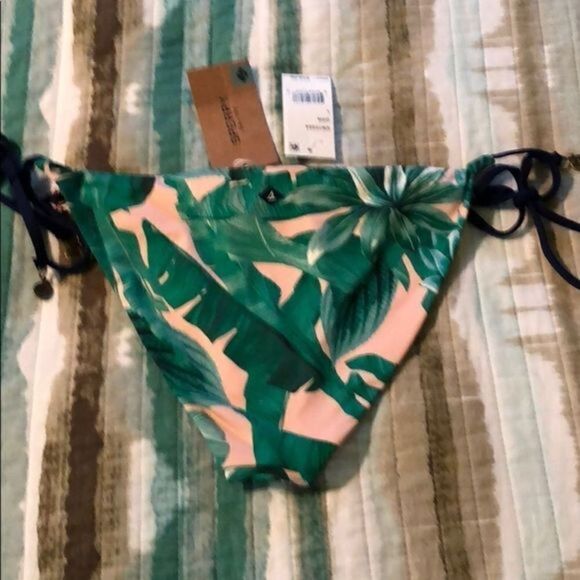 NWT Sperry Tropical Palm Leaf Swim Bottoms - Picture 2 of 3